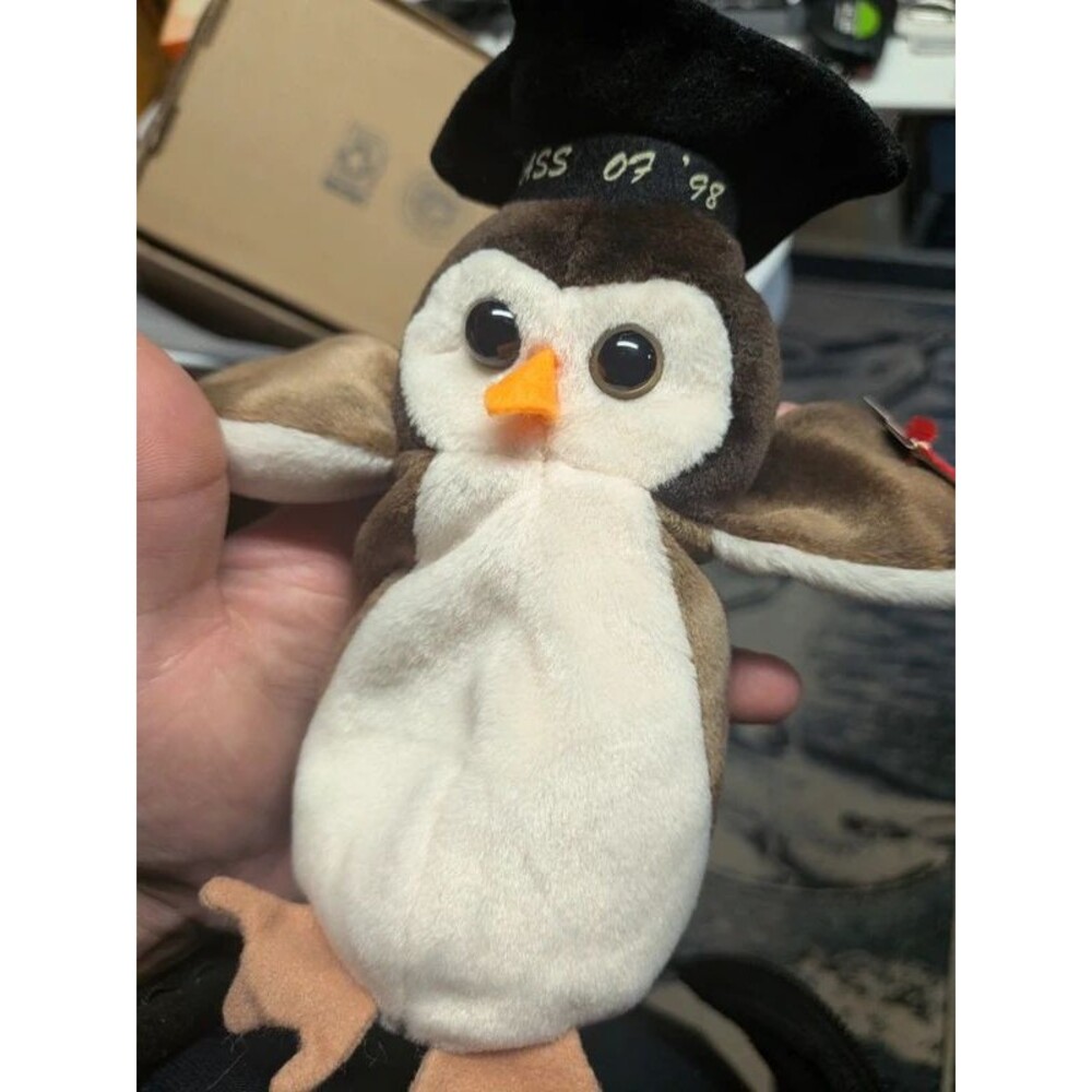 Ty Beanie Babies Class of 1998 Graduation Owl Brown Plush